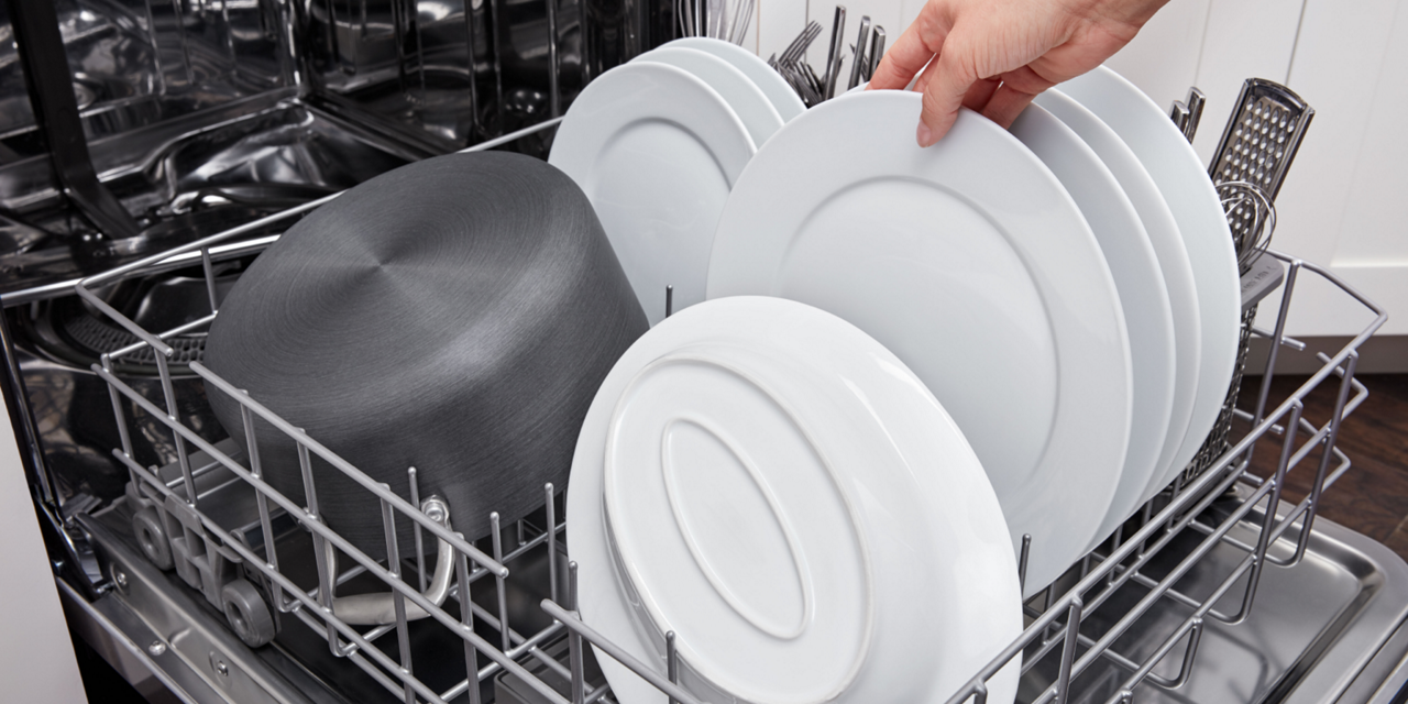Unloading clean dishes