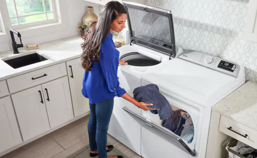 Dryer Balls: What Are They & Do They Do?
