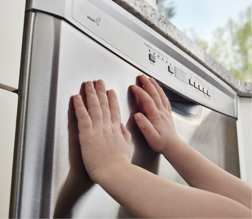 Silencieux à l’intérieur, résistant aux traces à l’extérieur, trouvez le modèle de remplacement pour votre appareil Maytag QuietSeries™.