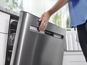 Acier inoxydable résistant aux traces de doigts